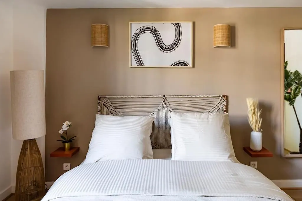 Pavillon Eden « Le Cocon » Apartment Paris